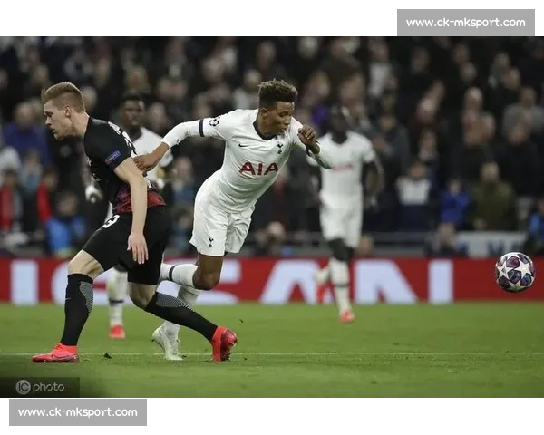 斯基拉：那不勒斯与都灵就恩贡戈租借谈判，含选择性买断条款