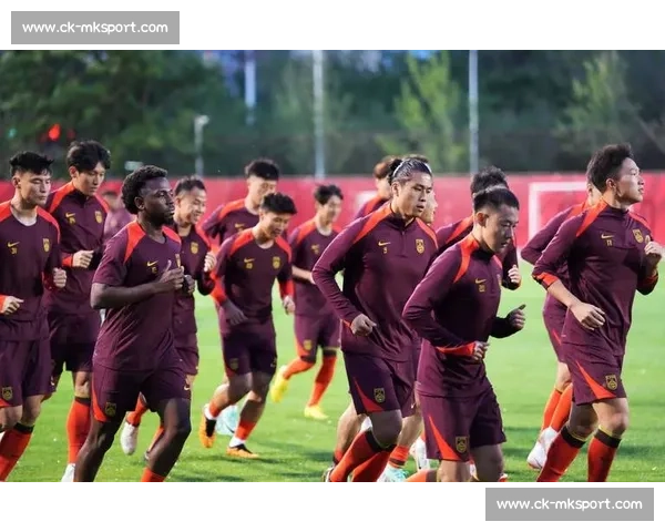 新华社删国足对比视频引争议：职业态度与中国足球的冰火两重天