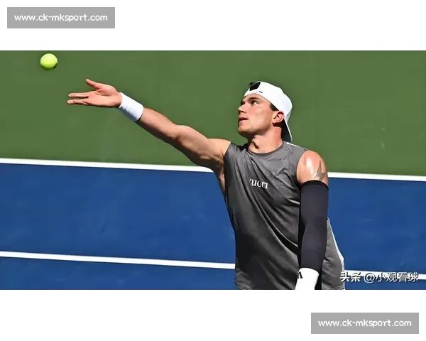 贝尔赫斯直落两盘横扫奥佩尔卡，强势晋级巡回赛决赛