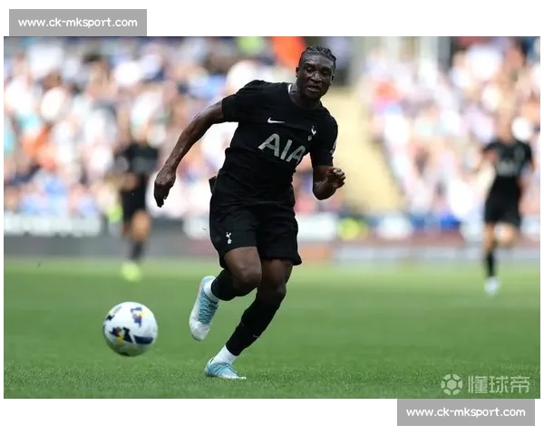 热刺拒租北爱尔兰新星唐利 新帅季前考察决定未来去向