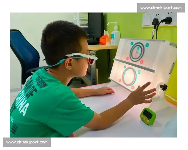 奥布拉克独家训练法：蒙单眼眼罩强化视觉精准度